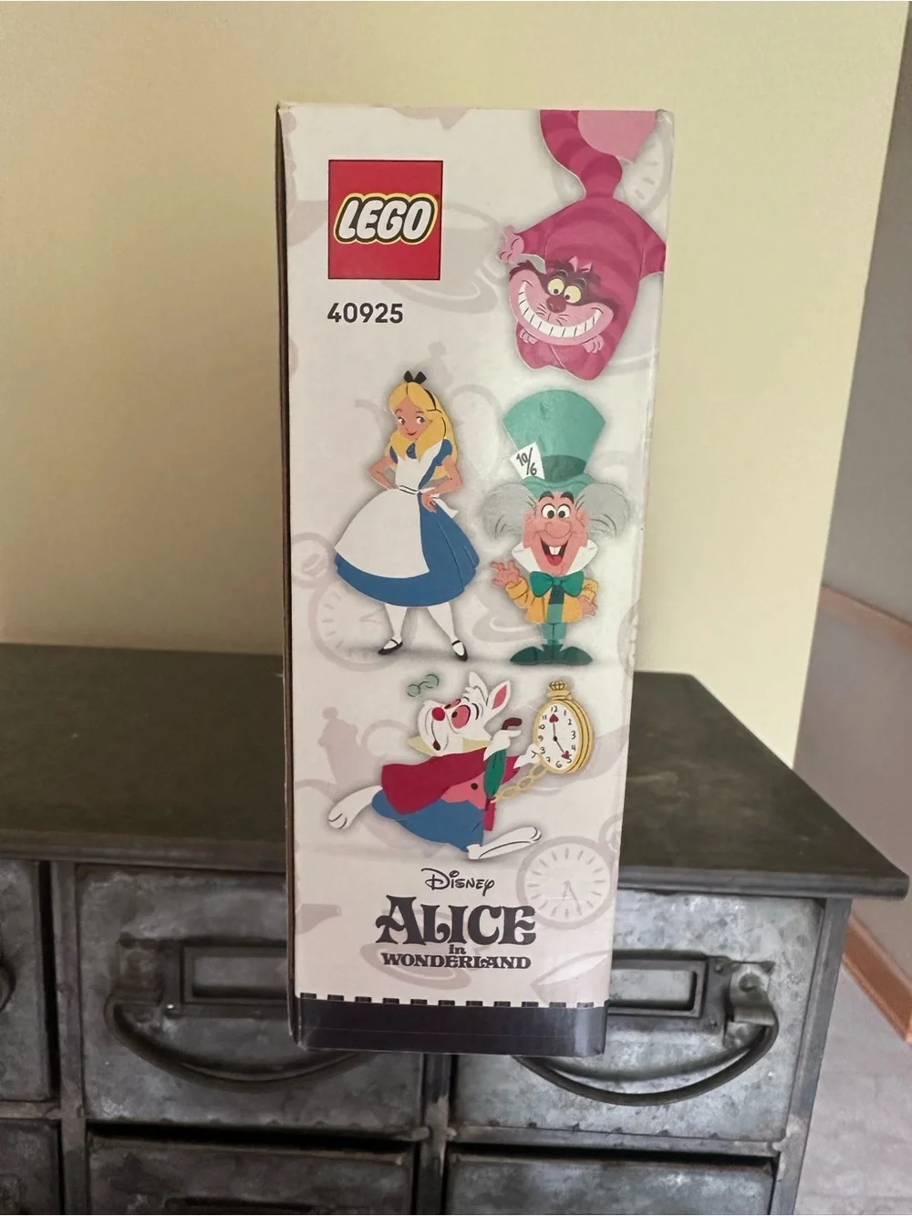 Lego Alice in Wonderland Brick Headz NIB Mad Hatter Cheshire Cat White Rabbit